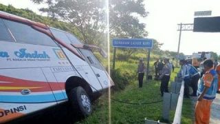 Kecelakan Bus Tol Batang 7 Meninggal